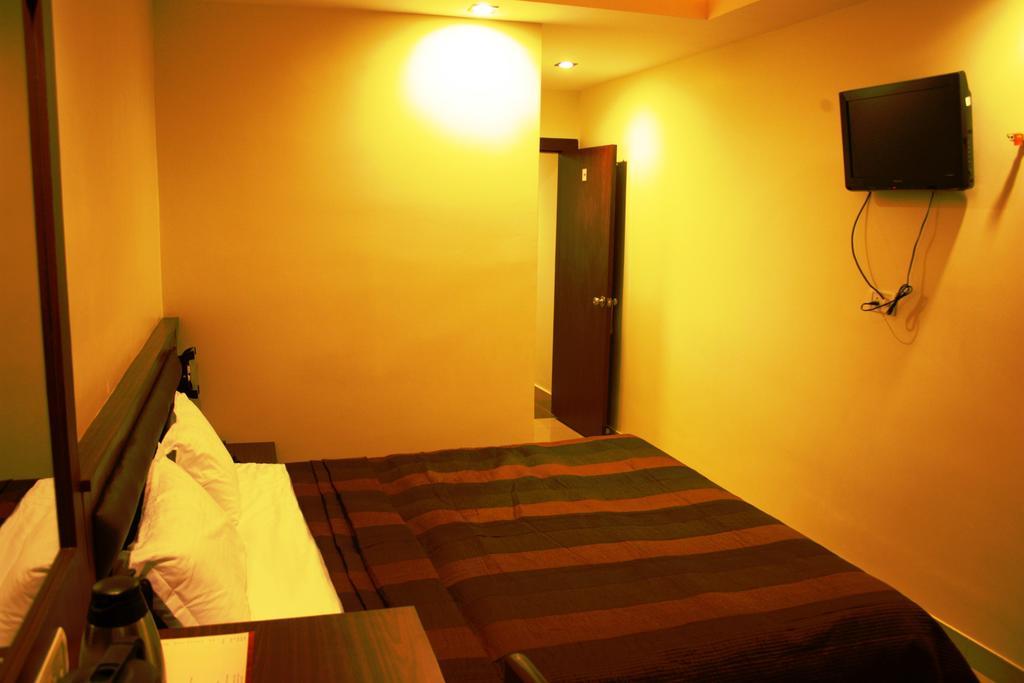 Hotel Avn Grand Ranchi Oda fotoğraf