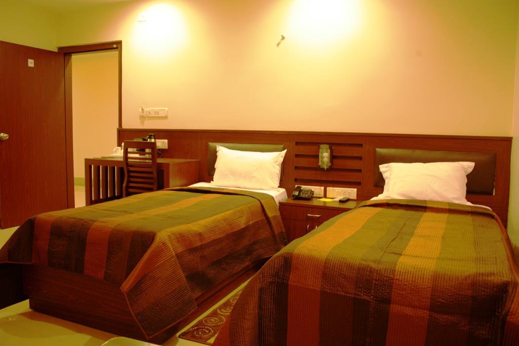 Hotel Avn Grand Ranchi Oda fotoğraf